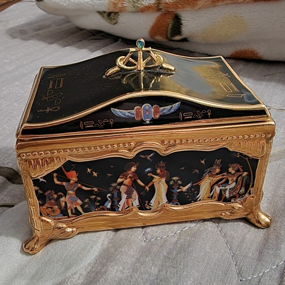 The Bradford Exchange King Tutankhamun Antiquity Box